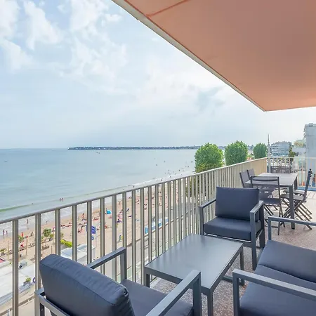 Vue Sur Victoria Apartment